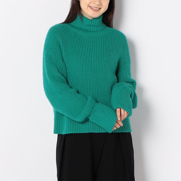 お袖折り返しデザインタートルネックニット