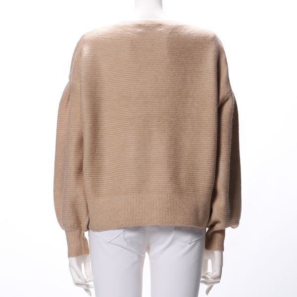 ふんわり袖ラウンドネックニット