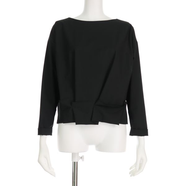 デザイン性裾ブラウス