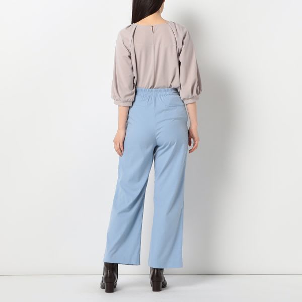 シンプルシルエットワイドパンツ