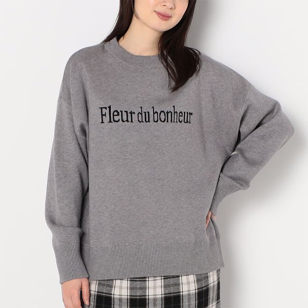 ロゴ入りニット