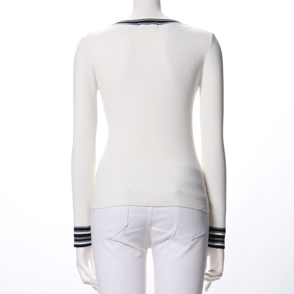 リブニットVネックニット