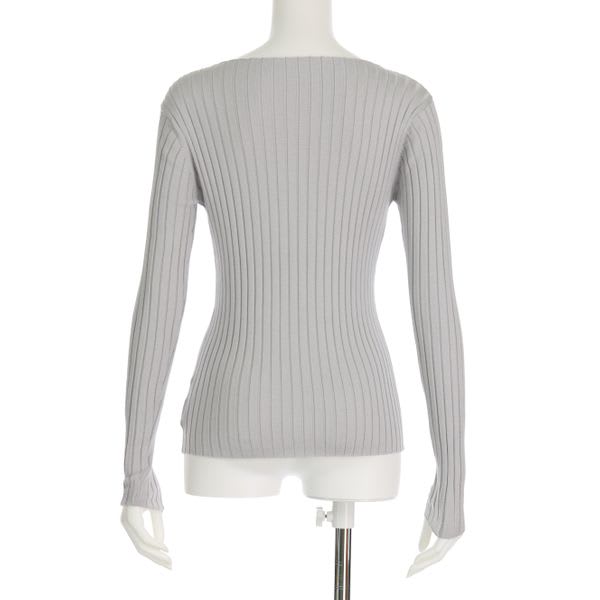 スラッシュドネックリブニットプルオーバー