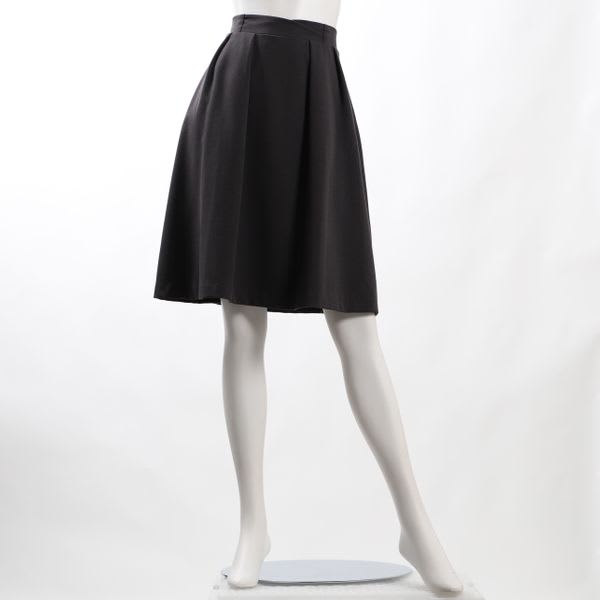 ウエストデザインタック入りフレアスカート