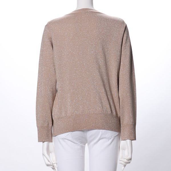 ラメ感のある長袖ニット