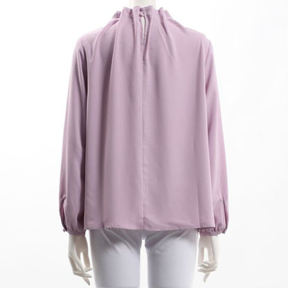 タックデザインネックブラウス