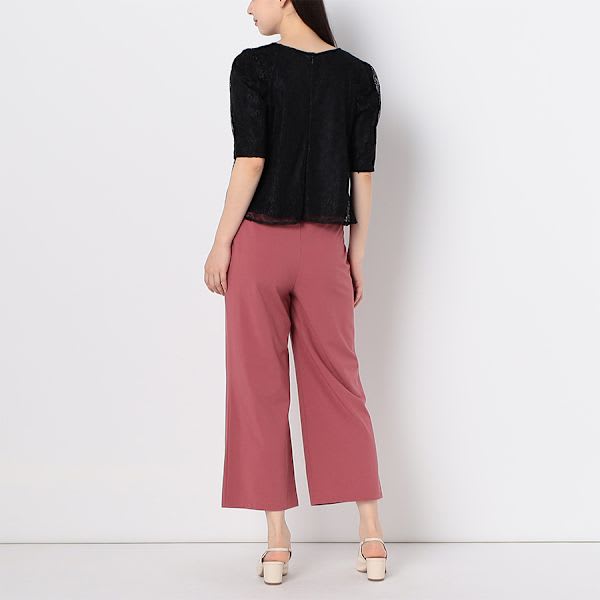 切り替えデザインレースブラウス