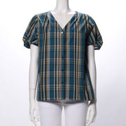 お袖デザインポイントのVネックブラウス