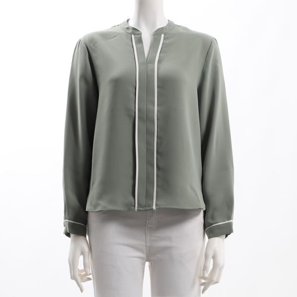 ラインデザインブラウス