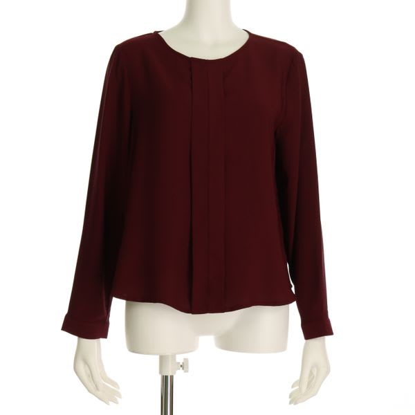 フロントタックブラウス