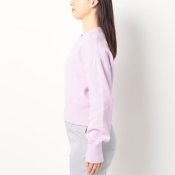 ふんわりお袖クルーネックニット