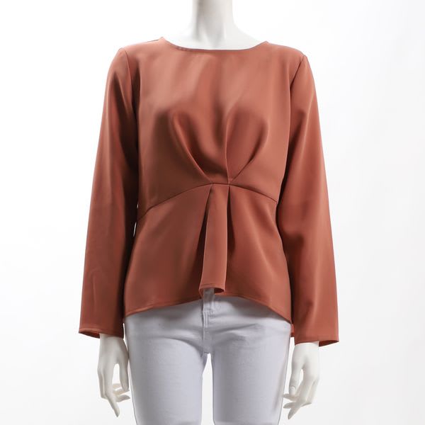 前タックデザインブラウス