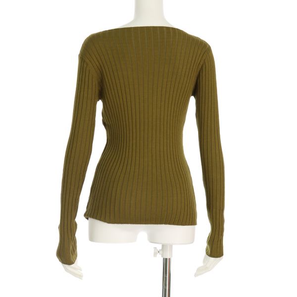 スラッシュドネックリブニットプルオーバー