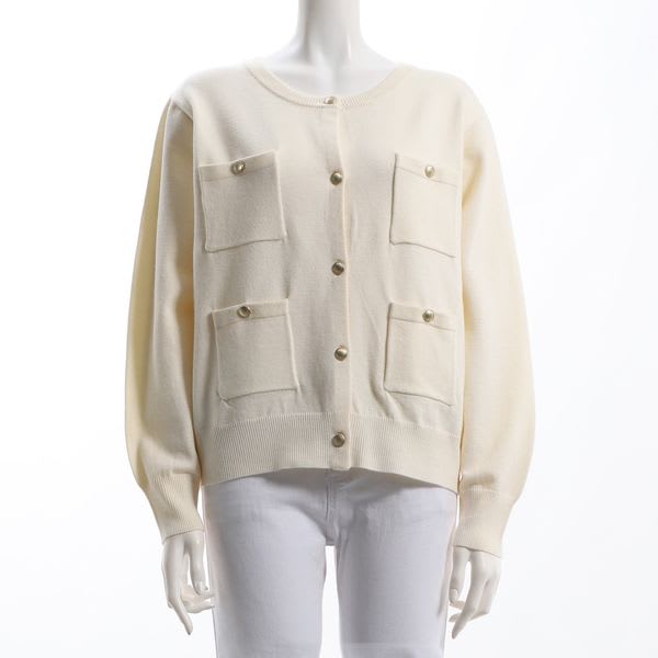 ゴールドボタンニットカーディガン