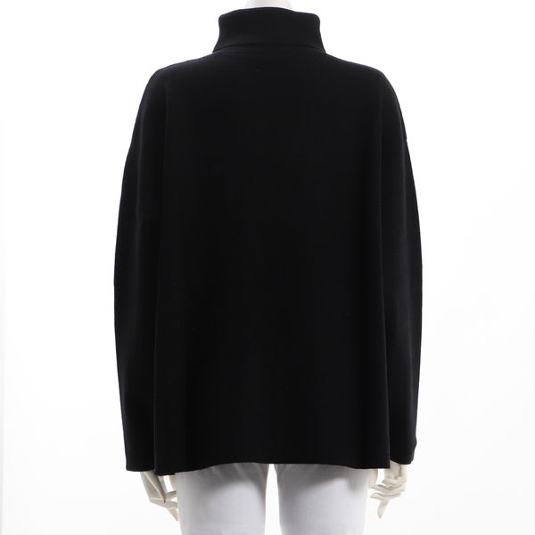 サイドスリットタートルネックニット