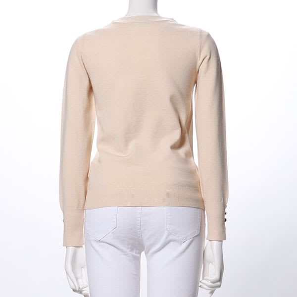 Vネックデザインニット