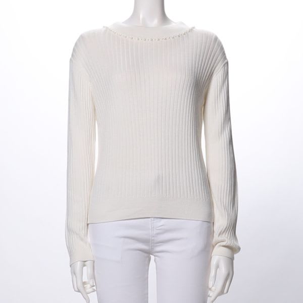 パールネックラインニット