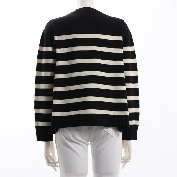 ボーダー柄クルーネックニット