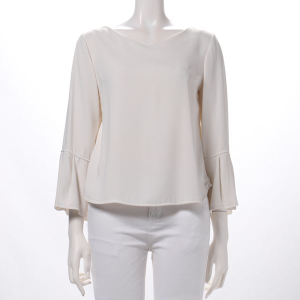 フレア袖トップス