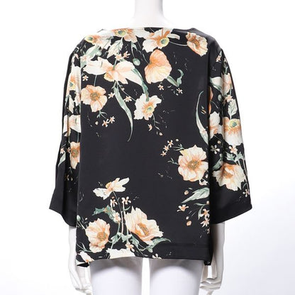 大花柄ラウンドネックブラウス