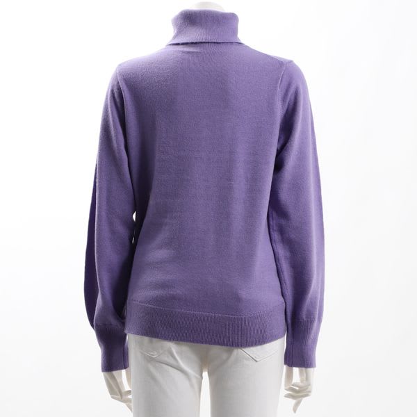 シンプルタートルネックニット