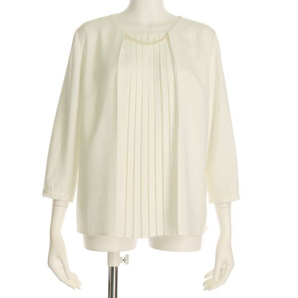 プリーツデザインパール付きブラウス