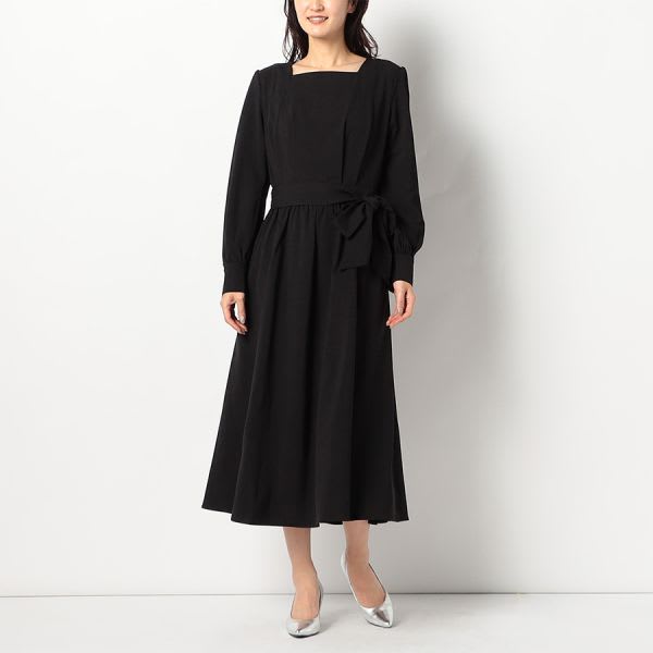 ウエストリボンパールデザインスクエアネック長袖ワンピース