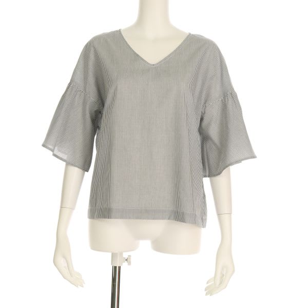 ストライプシャツ