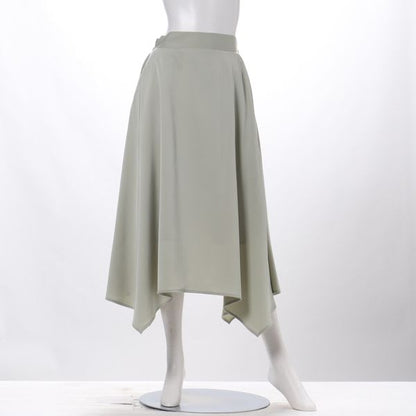 バックゴムイレギュラーヘムフレアスカート
