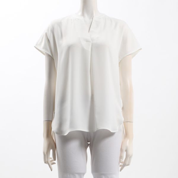 サイドスリット入りVネックブラウス