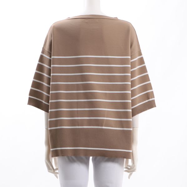 ボーダー柄ニット