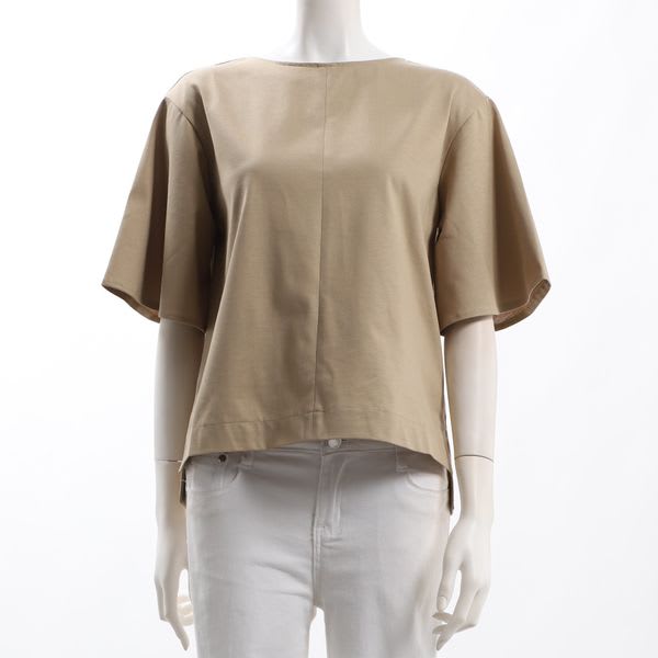 広がるシルエットカットソー