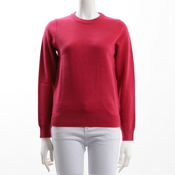 シンプルクルーネックニット