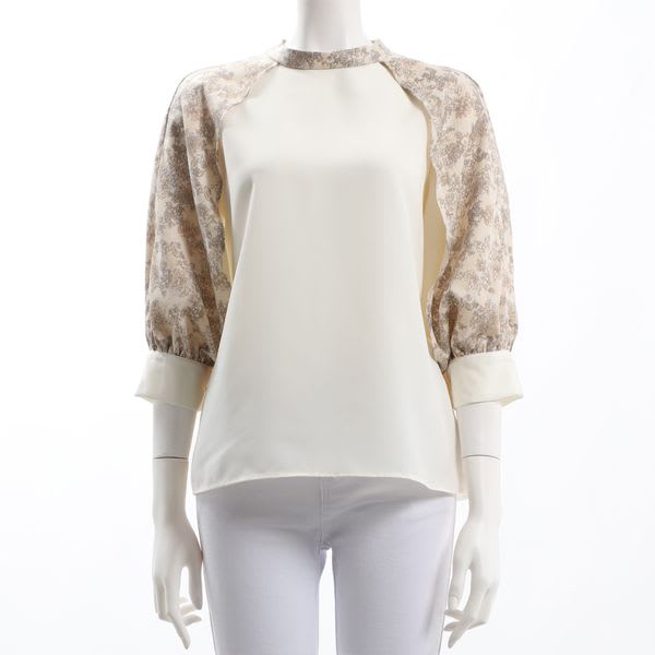 レイヤードスタンドネックブラウス