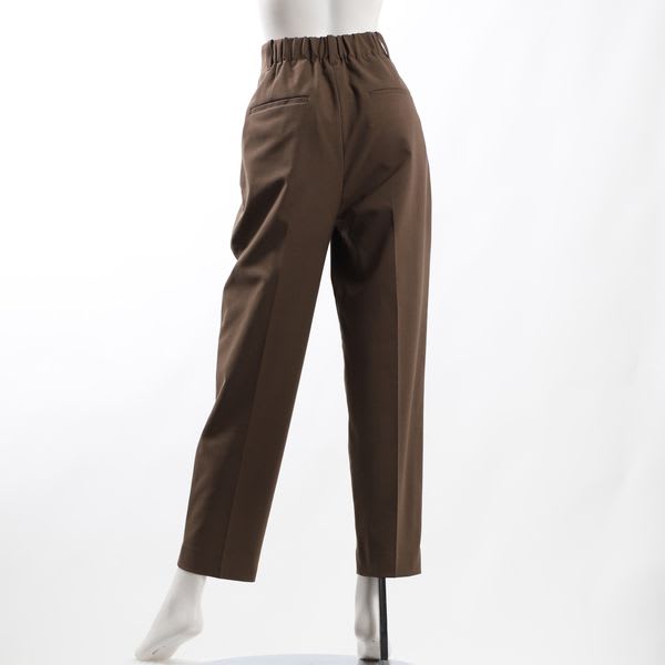 センターシームハイウエストテーパードパンツ