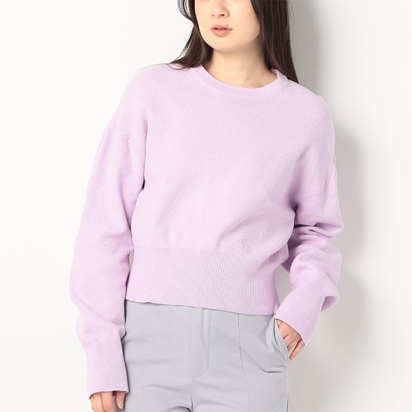 ふんわりお袖クルーネックニット