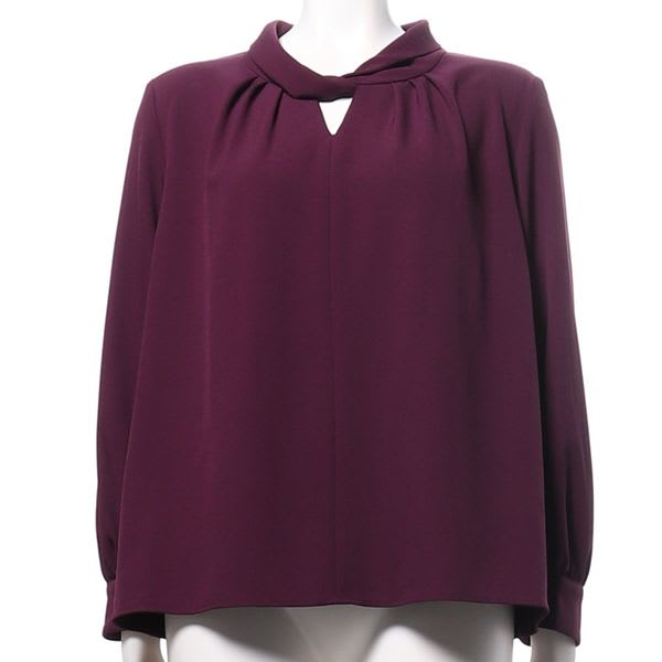 首元ねじりデザインブラウス