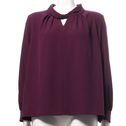 首元ねじりデザインブラウス