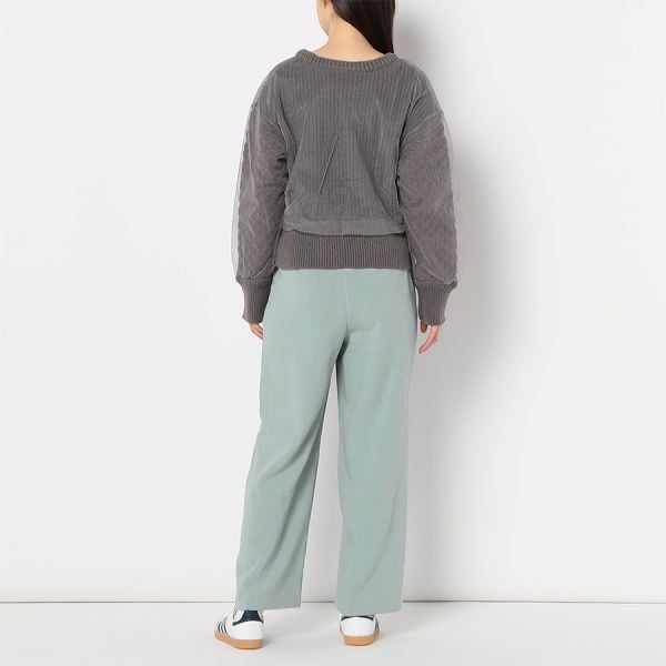 センターシーム入りワイドパンツ