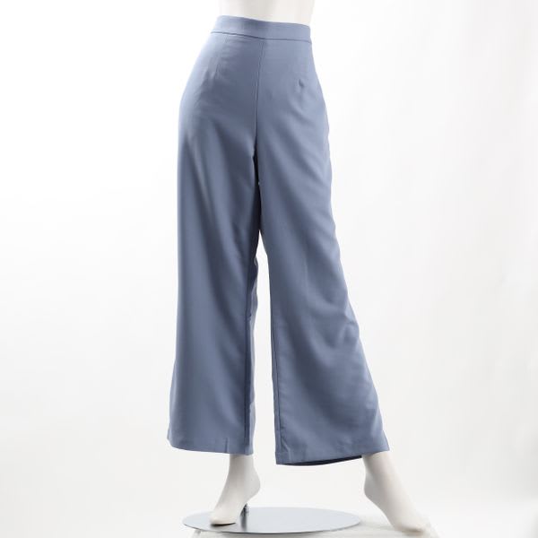 シンプルデザインフレアパンツ