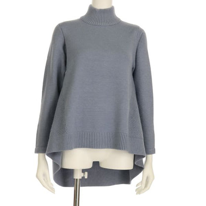 バックテールハイネックニット