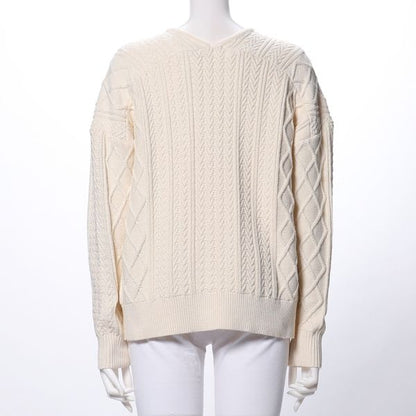 Vネックケーブルニット