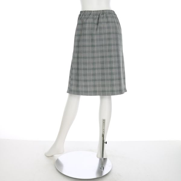 チェック柄セミタイトスカート