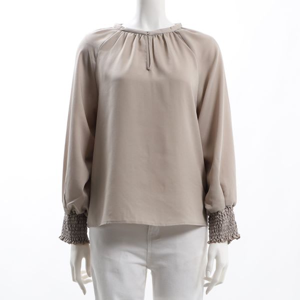 シャーリングギャザーネックブラウス