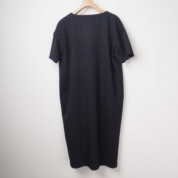 オープンフロントネックワンピース