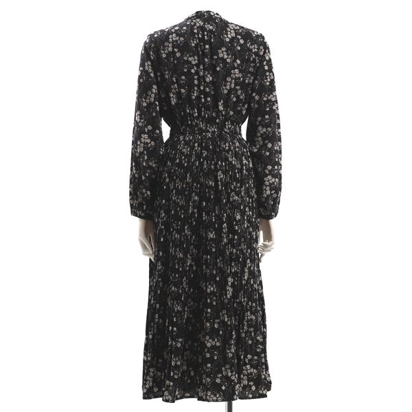 ボウタイプリーツ小花柄ワンピース