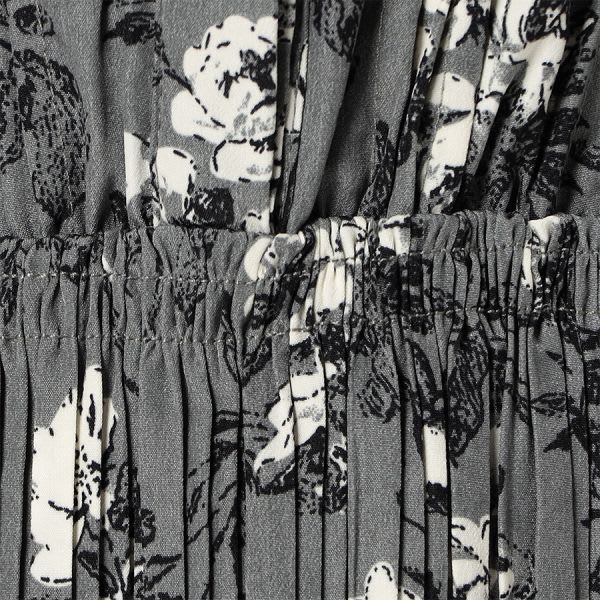 裾消しプリーツ花柄ワンピース