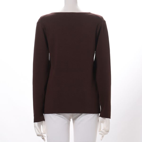 シンプルデザインVネックニット