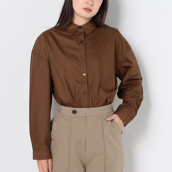 シンプルデザイン前開きシャツブラウス