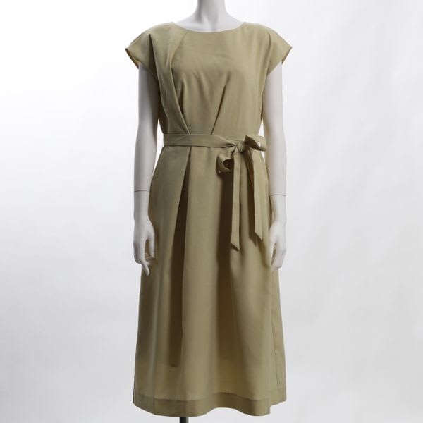 前後タックリボンベルト付きワンピース